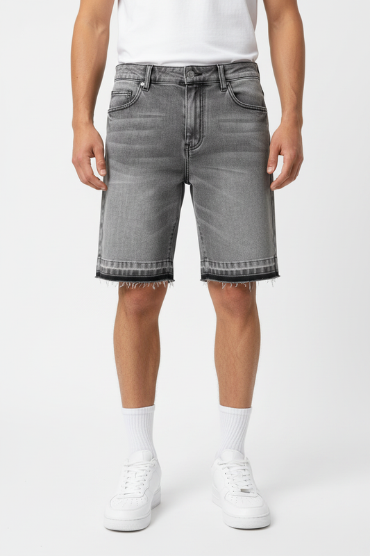 Fashion foto grijze denim shorts witte achtergrond